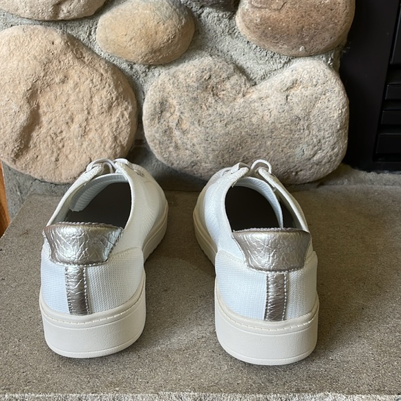 Life Stride, B ZEES Women's White Slide On Air Step Sneakers Sz 10, NEW - Picture 13 of 15